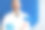 穿着制服的男画家，手里拿着滚筒图片下载