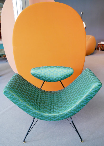 现代设计的蓝色椅子图片下载