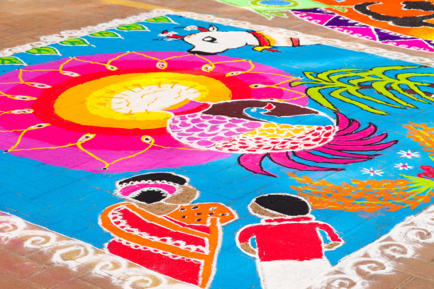 传统文化印度的兰格利，印度农民扛着犁或犁在地上用彩色粉末在节日图片下载