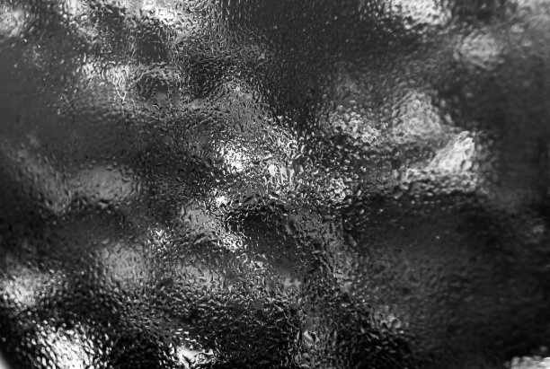 黑白水滴纹理概念。图片下载