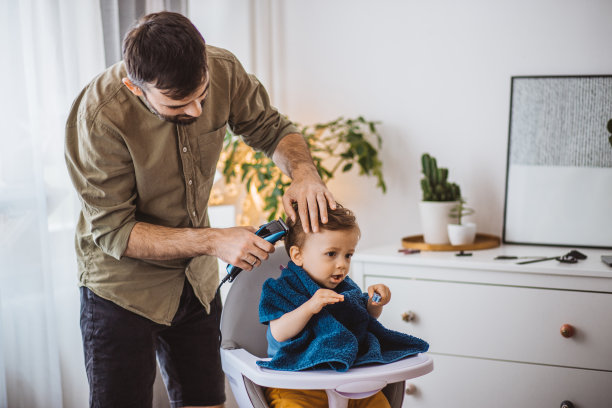 隔离期间理发图片下载