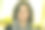 一名年轻女子在镜头前看上去满腹狐疑、缺乏安全感，还有点害怕。图片下载