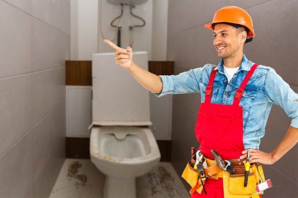 建筑工人和建筑工具。房子装修背景。图片下载