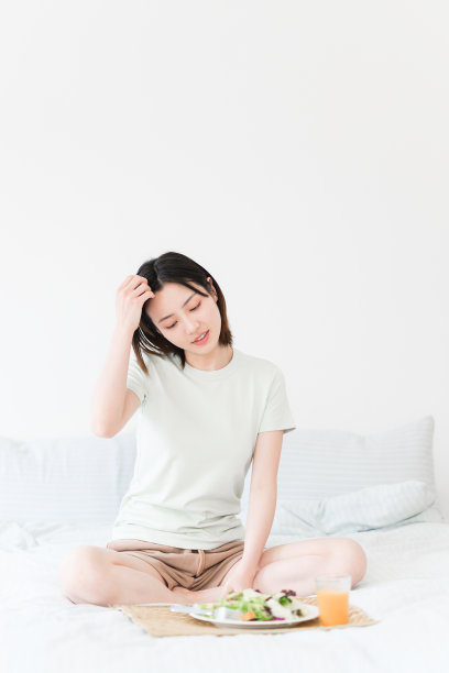 年轻女性的生活方式图片下载