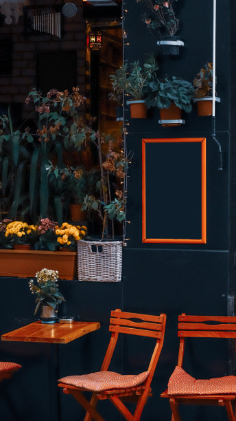 咖啡店，深色概念，自然造型。现代建筑。图片下载