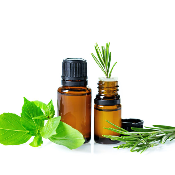 精油装于黑色玻璃瓶中，带有香草香气。图片下载