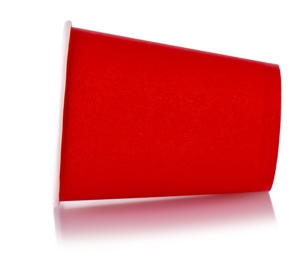 红色空纸咖啡杯孤立在白色背景。图片下载