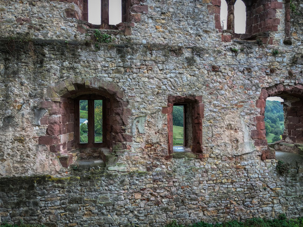 美丽的城堡废墟“兰德克”在“Baden-Württemberg”在德国西南部。图片下载