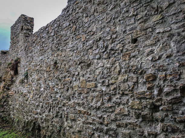 Beautiful view of the castle ruins "Landeck" in "Baden-Württemberg" in southwest Germany.图片下载