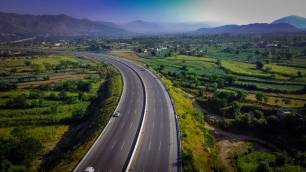 哈扎拉高速公路航拍图片下载