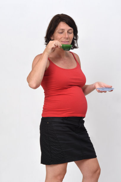 一个孕妇的肖像图片下载