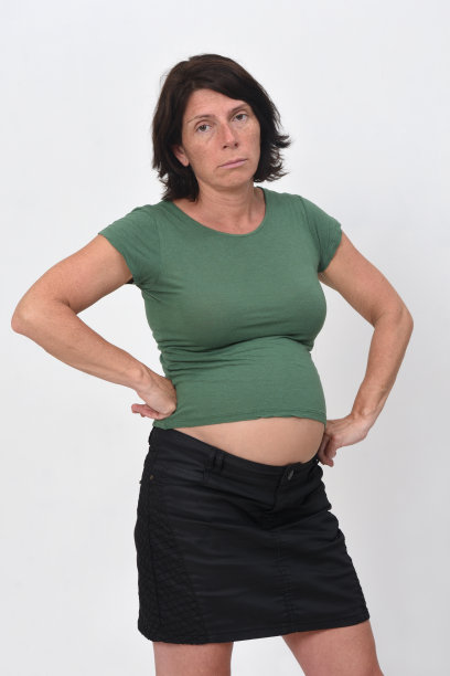 一个孕妇的肖像图片下载