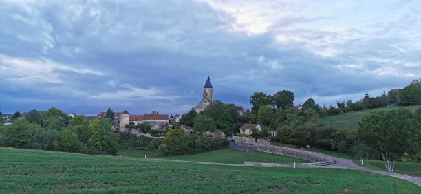 鲁格蒙特市中心，勃艮第图片下载