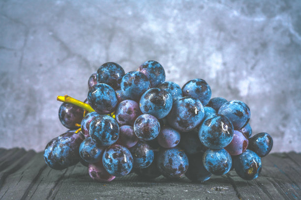 黑葡萄酿酒图片下载