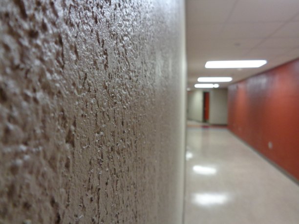 空荡荡的走廊图片下载