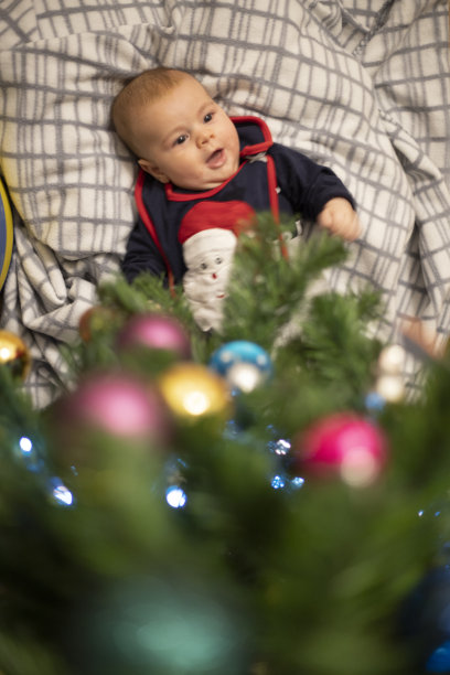 宝宝的第一个圣诞节图片下载