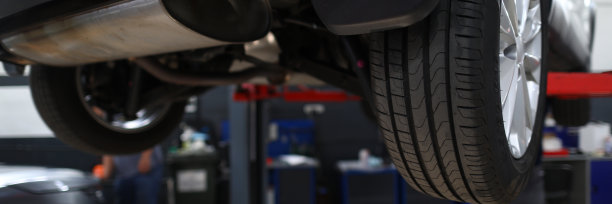 汽车升降机在销售前请专业人员检查图片下载