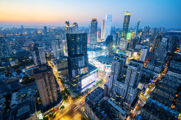 晚上，中国南京的全景图片下载
