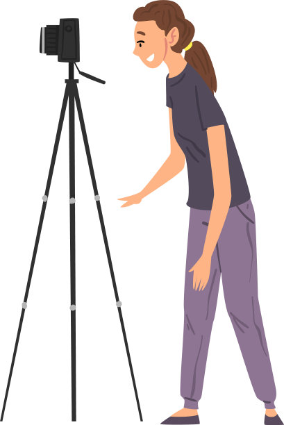 女视频操作员看着摄像机图片下载