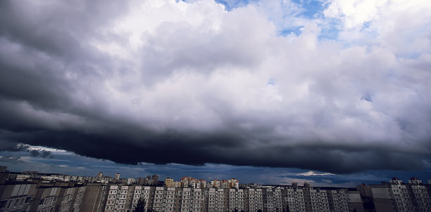 城市景观全貌蓝天白云飘动图片下载
