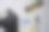 我的遗嘱写在一本书孤立的木桌上。图片下载