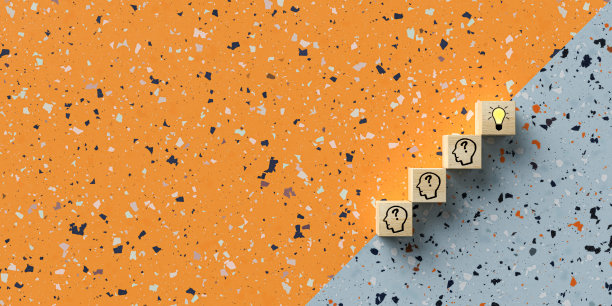 立方体显示一个头脑风暴会议- 3d插图图片下载