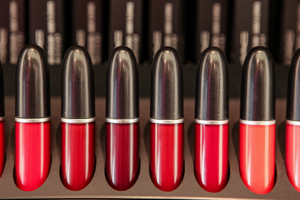 各种红色液体唇膏图片下载