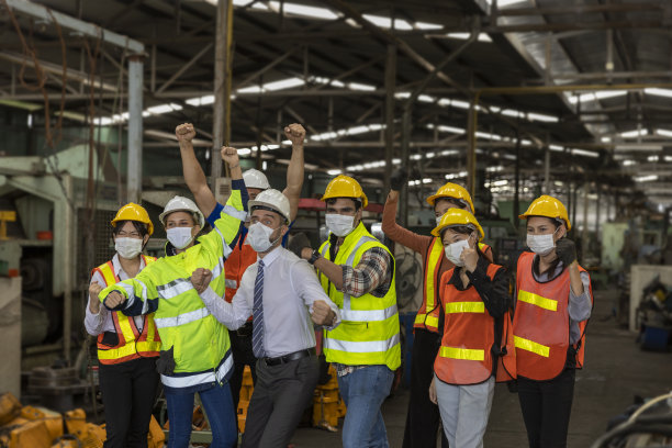 新常态下的工厂图片下载