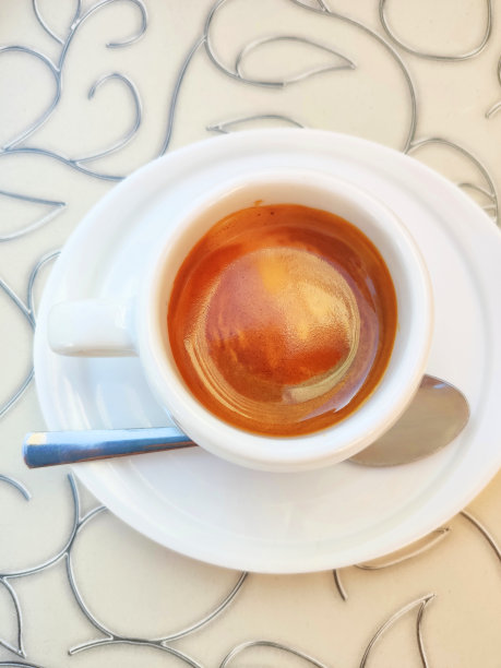 意大利浓缩咖啡杯。图片下载