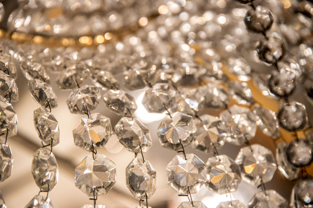 抽象水晶吊灯-魅力背景图片下载