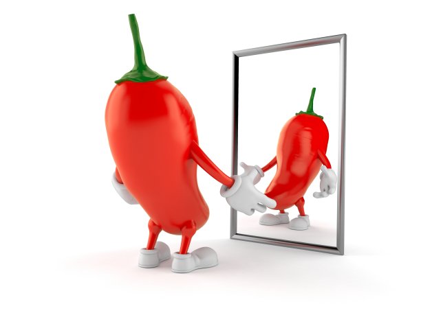 辣椒人物看着镜子图片下载