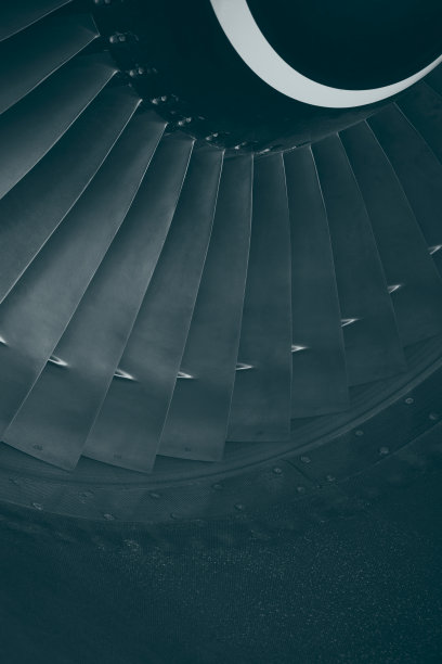 涡扇飞机喷气发动机的涡轮图片下载