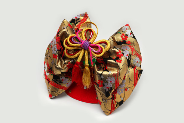 日本和服配件的女孩图片下载