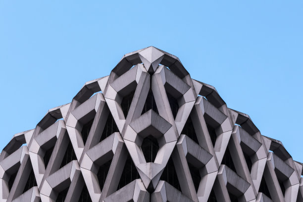 伦敦维尔贝克街停车场的混凝土立面图片下载