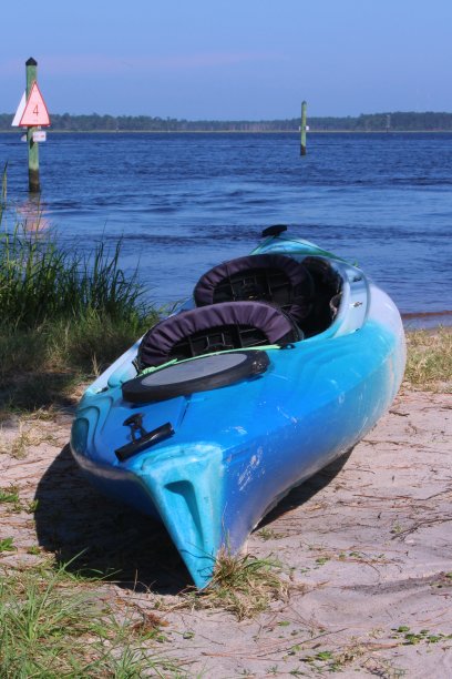 州立公园的皮划艇图片下载