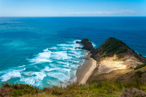 北岛边缘的雷因加角，太平洋与塔斯曼海的交汇处，令人惊叹的景色图片下载