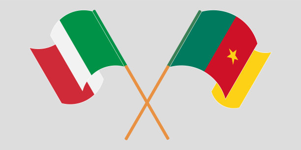 喀麦隆和意大利国旗交叉挥舞图片下载