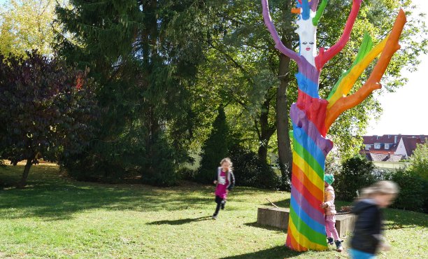 艺术和玩耍的孩子图片下载