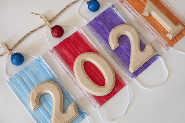 一组彩色口罩，用于预防新冠肺炎病毒，等待疫苗发现图片下载