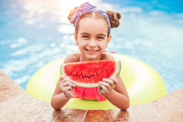 童年图片素材ID：384819894