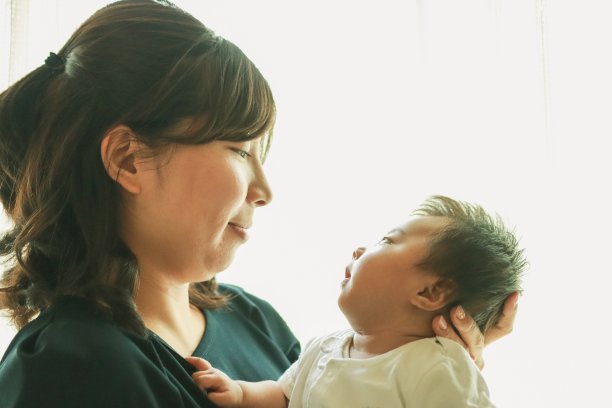 母亲和女儿图片下载