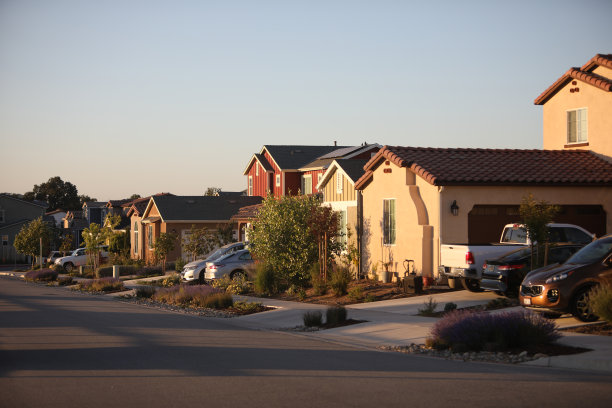 郊区的住房图片下载