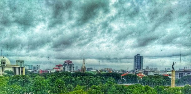 当雅加达多云的时候图片下载