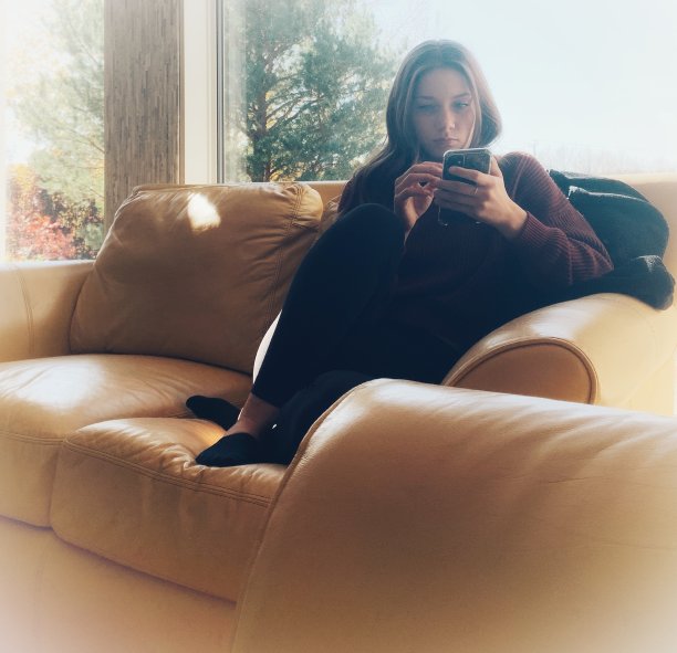 电子的青少年图片下载