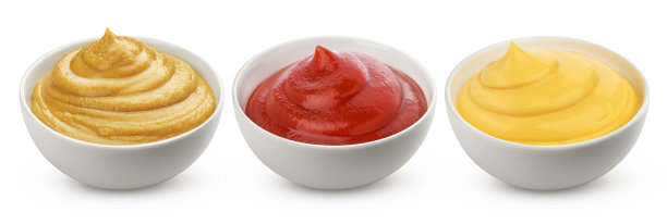 酱料收集，番茄酱，蛋黄酱和芥末隔离在白色的背景图片下载