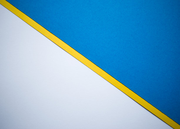 用黄线将白色和蓝色背景对角线分开图片下载