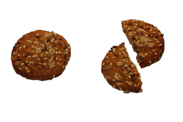 两个燕麦饼干与麦片整体和破碎孤立图片下载