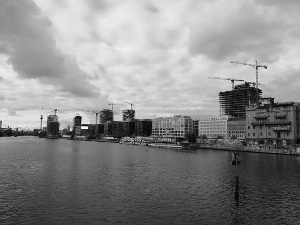 城市的改变图片下载