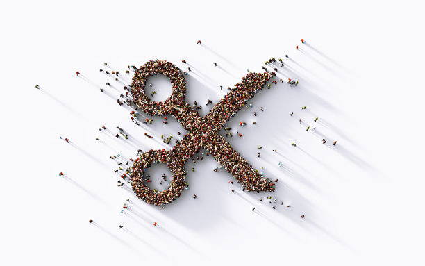 人群在白色背景上形成剪刀符号图片下载