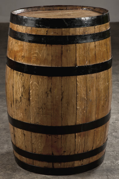 木制的桶图片下载